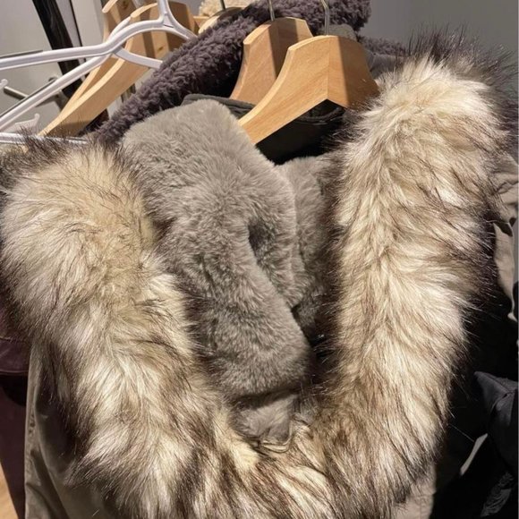 Aritzia TNA Summit Parka Jacket S (fits more like M) - Picture 2 of 7